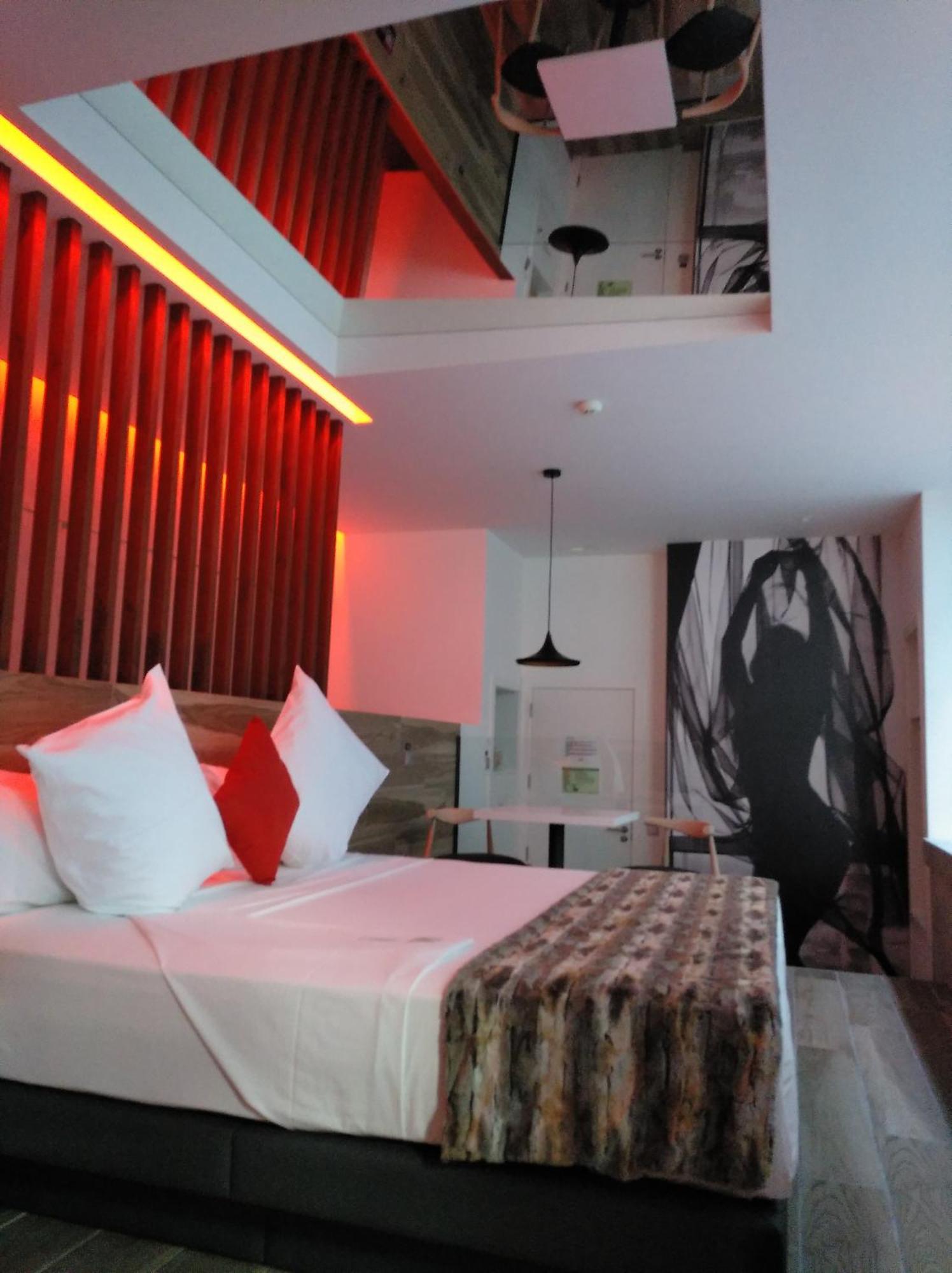 Hotel Loob Valencia Mislata Extérieur photo